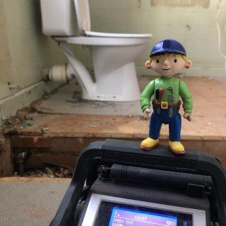 Plumbing into the weekend ? #renovation #bathroom #perfectpro #plumberslife #radiowilly